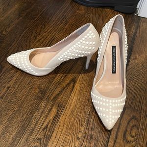 French Connection Pumps/beige and white/size 37.5